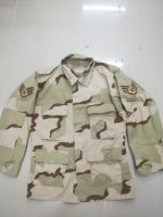 05USNAVYเสื้อทหารUS COAT DESERT  CAMO PATTERN  COMBATขนาดS-Rรอบอก46-48นิ้วลายพรางทะเลทรายสามสี ผ้าบาง50/50พร้อมเครื่องหมายยศพันจ่าอากาศ