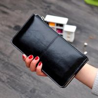 【CC】Womens Vintage Oil Wax Leather Zipper Clutch Wallet Female Large Capacity Coin Purse Ladies Wristband Simple Card Holder Wallet