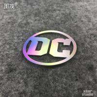 DC การ์ตูนโลโก้สติ๊กเกอร์กลวงแกะสลักรุ่นรถยนต์รถยนต์ไฟฟ้าคอมพิวเตอร์กระเป๋าสติ๊กเกอร์กันน้ำครีมกันแดด