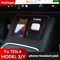 Futhope Headphone Charging Anti-skid Pad Car Phone Wireless Charging Pad for 2021-22 Tesla Model 3 Model Y Non-slip Mat Auto