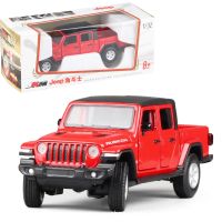 JKM1:32 2020 JEEP Gladiator pickup truck sound and light steering shock absorber alloy car model toy ?◕☫▣