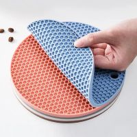 【CC】✼  and Practical Shaped Mats Resistant Silicone Trivet Your Countertops with this Placemat