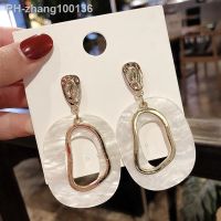 Exaggerated Big Acrylic Drop Earrings Gold Color Oval Resin Long Earfor Women New Fashion Wedding Jewelry Accessories