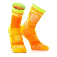 Compressport ถุงเท้าวิ่งรุ่นเบา Ultralight Sock Run-Hi Orange