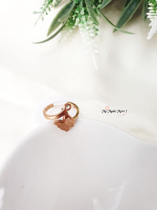 แหวนผีเสื้อ-แหวนแฟชั่น-แหวน-ring-womenring-แหวนสวย-แหวนน่ารัก-เครื่องประดับ-jewelry-แหวนโรสโกลด์-แหวนจี้ผีเสื้อ-แหวนผู้หญิง-แหวนสแตนเลส-stainlessring