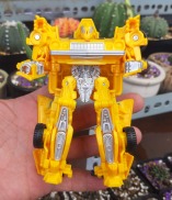 Robot biến hình cao 11cm xe Ô tô màu vàng nhiều bước Transformer - Hasbro