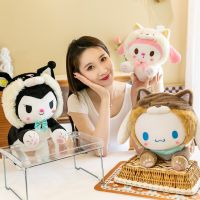 Sanrio My Melody Kuromi Cinnamoroll Pom Purin น่ารักตุ๊กตาผ้ากำมะหยี่แต่งกายข้ามเพศแมวน่ารักนุ่มฟูจี้พวงกุญแจ Boneka Mainan