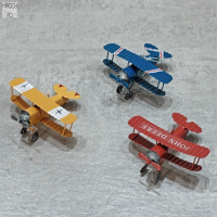 หุ่นศิลปะจากโลหะโลหะสไตล์เครื่องบินแขวนได้ของ HIROCHAO พร้อมเชือกเครื่องบินสองใบพัดจำลองตกแต่งบ้านโลหะนอร์ดิกขนาดเล็ก