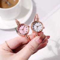 Small hand mini literary and artistic compact temperament simple raw bracelet watch female Mori girl art retro middle school wrist watch style female watch