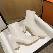 SẴN Boots cổ cao da trơn mũi nhọn đế vuông 6cm ôm cổ chân G021