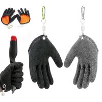 Fishing Gloves Anti-Slip Hand From Puncture Scrapes Catch Left/Right