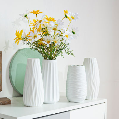 2022 New Ins Vase Decoration Small Fresh Ceramic Vase White Arts and Crafts Vase Veramics Northern European Minimalist Style