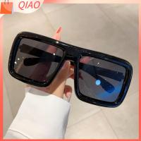 QIAO พังก์สไตล์ แว่นตากันแดดทรงสี่เหลี่ยม การป้องกัน UV400 ขนาดใหญ่สุดไซต์ แว่นตากันแดดกรอบหนา ใหญ่สุดๆ แว่นตาสำหรับแว่นตา สำหรับผู้หญิงและผู้ชาย