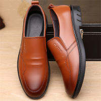 รองเท้าหนังผู้ชาย (มีให้เลือก 2 สี) Soft Sole Mens Shoes รองเท้าทางการ รองเท้าลำลอง รองเท้าหนังสีดำ