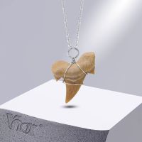 【DT】hot！ Vnox Punk Necklaces for Men Stone Teeth Pendant Collar Jewelry to Male Boy