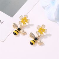 Woozu Lovely Bee Sun Flower Zircon Crystal Dropping Earrings For Women Girl Korean Style Earrings Jewelry