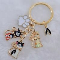 A-Z Kawaii Keychain Footprint Chains Souvenir Gifts Men Cay Keys Jewelry