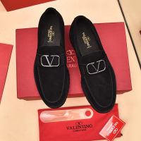 รองเท้าหนังหนังวัว Valentinos สำหรับผู้ชาย,รองเท้าโลฟเฟอร์ลำลองธุรกิจสีดำลำลองแฟชั่นหรูหราสวมใส่สบายแบบดั้งเดิมกันลื่นรองเท้าบุรุษทนทานต่อการฉีกขาด