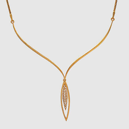 Saudi gold necklace with stone, Women's Fashion, Jewelry & Organizers,  Necklaces on Carousell