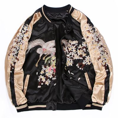 The spring and autumn period and the thin section jacket male female loose big yards short coat both sides phoenix embroidery baseball uniform wearing satin sweethearts outfit