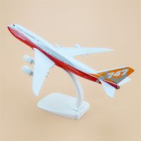 20Cm ต้นแบบอากาศ Boeing 747สายการบิน B747-8สายการบิน Diecast เครื่องบินจำลองอากาศยานโลหะผสมกับผู้ถือเครื่องบิน