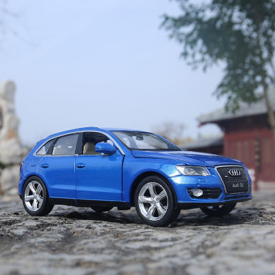 Sunghui 1:32 Audi Q5 Alloy Car Model Four-Door Off-Road Vehicle Warrior Acoustic And Lighting Toys Boxed