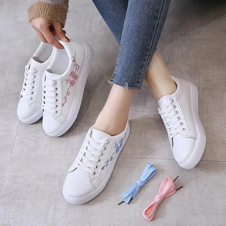 Flat white sneakers shoes Clearance