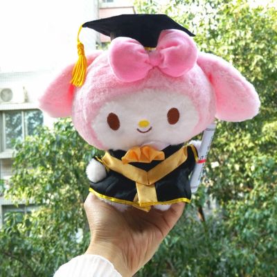【YF】 New Sanrio My Melody Cute Kuromi Hello Kitty Cinnamoroll Dog Cartoon Graduation Dr Hat Costume Doll Plush Toys For Kids Gifts