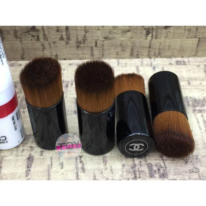 CHANEL LIQUID FOUNDATION & BLUSH BRUSH MINI Lazada.co.th