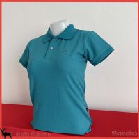 เสื้อโปโล polo shirt แบรนด์ Geeko ตรากวาง สีพื้นหญิง สีเขียวคราม จากโรงงานผลิตเสื้อตรากวาง