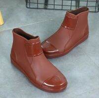 Mens rain boots, outdoor anti-skid shoes, new in 2021