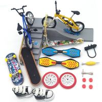 สเก็ตบอร์ดสกู๊ตเตอร์นิ้วขนาดเล็กสองล้อชุดรองเท้า Fingerboard Skatepark Fingertip Ramps Skateboard Bmx จักรยาน Kids Toys Tech