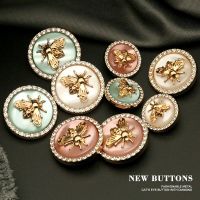 6pcs Rhinestones Diamond Decor Metal Gold BEE Buttons for Clothing Luxury Coat Cardigan Sweater Sewing Needlework accessories Haberdashery