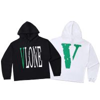 เสื้อโค้ทกันหนาวแขนยาวลําลอง มีฮู้ด ผ้าฝ้าย พิมพ์ลาย Vlone ทรงหลวม สไตล์สปอร์ต แฟชั่นสําหรับผู้ชาย และผู้หญิง ไซซ์ S - XL