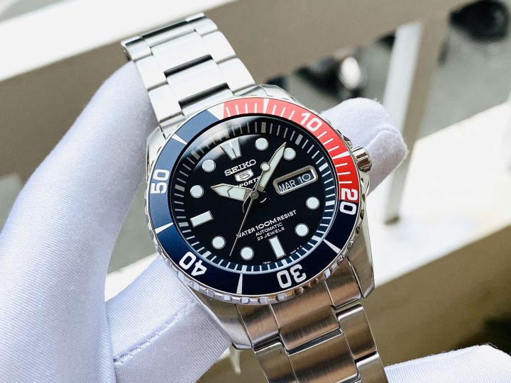 Đồng hồ nam Seiko 5 Sport SNZF15K1 - Phiên bản Pepsi đã xuất hiện trở lại |  