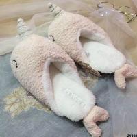 รองเท้าส่งออกที่บ้านรองเท้าแตะน่ารักสำหรับผู้หญิง Flamingo Nordic Plush รองเท้าผ้าฝ้ายมีเขาเดียวสำหรับปลาวาฬอบอุ่นในร่มพื้นฤดูใบไม้ร่วงและฤดูหนาว