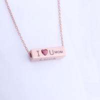 I Love Mom Cuboid แขวนสร้อยคอจี้การตั้งค่า Cubic Zirconia Link Chain สร้อยคอสีทองสำหรับวันแม่ Gift