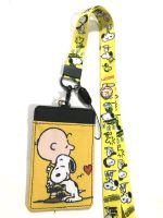 SNOOPY  Yellow  Hug สายคล้องคอ สายคล้องบัตร ที่ใส่บัตร  ซองใส่บัตร  ที่ใส่บัตร  พร้อมสายคล้องคอ ลาย สนูปปี้  เหลือง  กอด  งานดี สวยงาม   NPNN SHOP