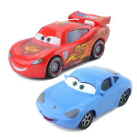 ดิสนีย์พิกซาร์รถยนต์2 Lightning McQueen และแซลลี่การ์ตูนตัวเลขรักรวมกัน1:55โลหะ D Iecast ของเล่นรถสำหรับของขวัญ