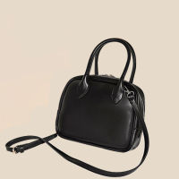 กระเป๋าสะพายข้างสายโซ่ของฝรั่งเศสสำหรับผู้หญิง2023 8805แฟชั่นสะพายข้างแบบพรีเมี่ยมสำหรับกระเป๋าเหลี่ยม