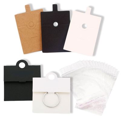 【YF】 Etiquetas de suporte para joias com 6x6cm preto e branco cartões papel kraft diy faça você mesmo exibição anel cartão 50 unidades