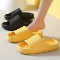 Cloud Slippers Women Thick Sole Slippers Men Summer Beach Slides Bathroom Anti-Slip Home Slipper Soft Sandals Fashion Flip-Flops