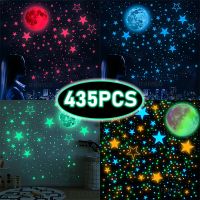 卍 435PCS Pink Green Blue Luminous Moon Stars Wall Stickers for Kids Room Baby Nursery Bedroom Ceiling Glow In The Dark Stickers