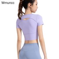 ~ Wmuncc เสื้อยืดโยคะ แขนสั้น สีนู้ด พร้อมแผ่นรองหน้าอก แขนห้าส่วน เหมาะกับการวิ่ง เล่นกีฬา ฟิตเนส สําหรับผู้หญิง