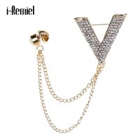 Fashion V Letter Brooch Jewelry Luxury Crystal Rhinestone Tassel Chain Suit Collar Pin for Women Men Simple Garment Accessories