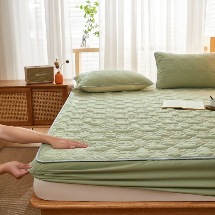 Thickened non-slip mattress topper