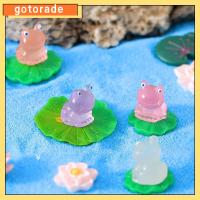 GOTORADE 10pcs มินิมินิ รูปปั้นกบเล็กๆ เรซิน ที่ส่องสว่างส่องสว่าง บอนไซตกแต่งงานฝีมือ น่ารักน่ารักๆ กบนางฟ้า การตกแต่งภูมิทัศน์ขนาดเล็ก บ้านตุ๊กตาสวนนางฟ้า