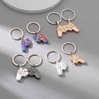 2Pcs/Set Game Controller Couple Keychain with Gold/Silver Color Console Gaming Controller Keychain Jewelry for Boyfriend Gift