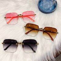 【CW】 Ladies Fashion Sunglasses European Color Rimless Female Outdoor Beach UV400 Eyewear