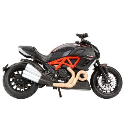 Maisto 1:18 Ducati Diavel Carbon Die cast Motorcycle Model Toy